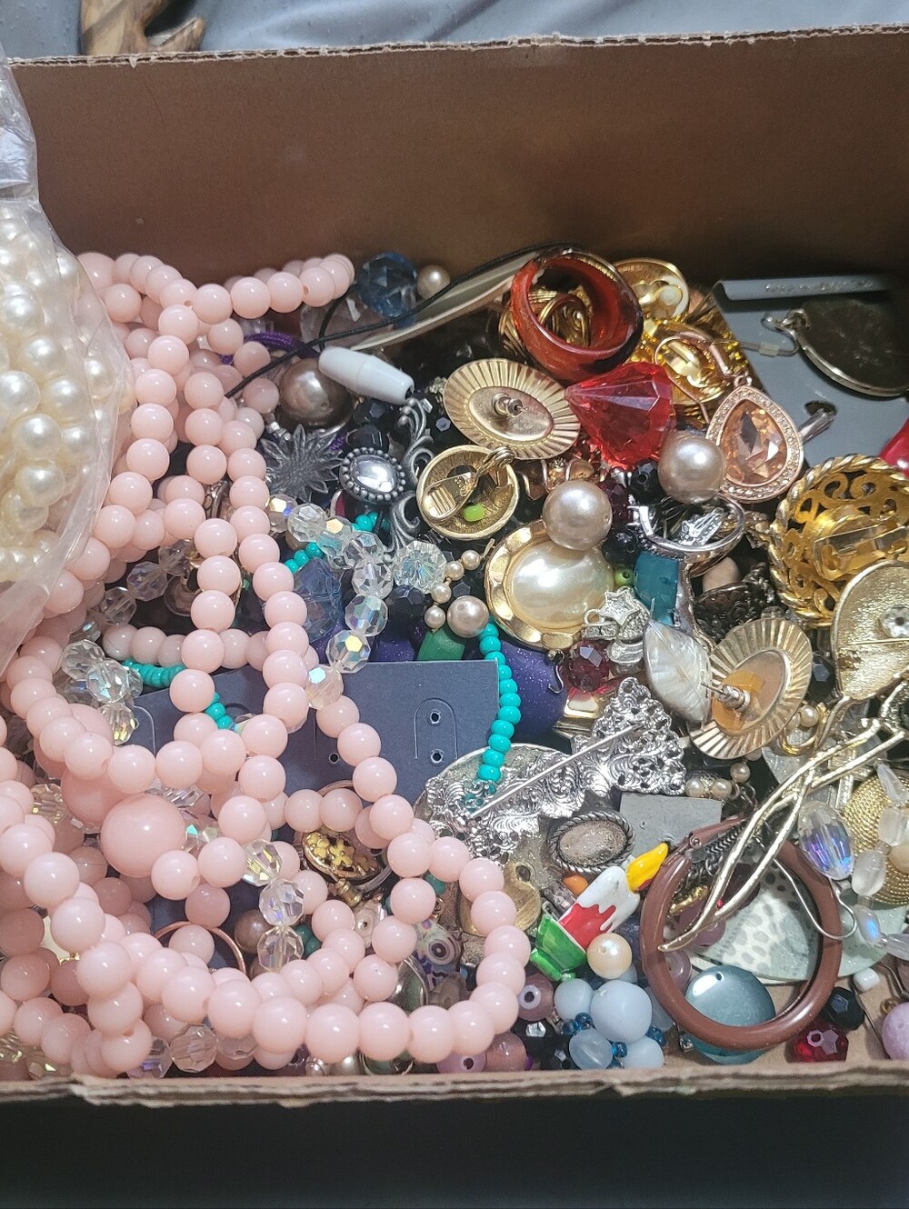 2.5 Pounds Of Jewelry Bag